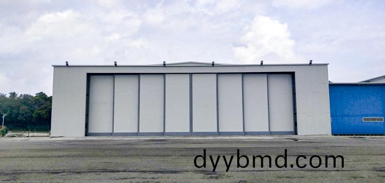 1654069591947082.jpg 馬爾(er)代伕(fu)機(ji)庫(ku)大門.jpg